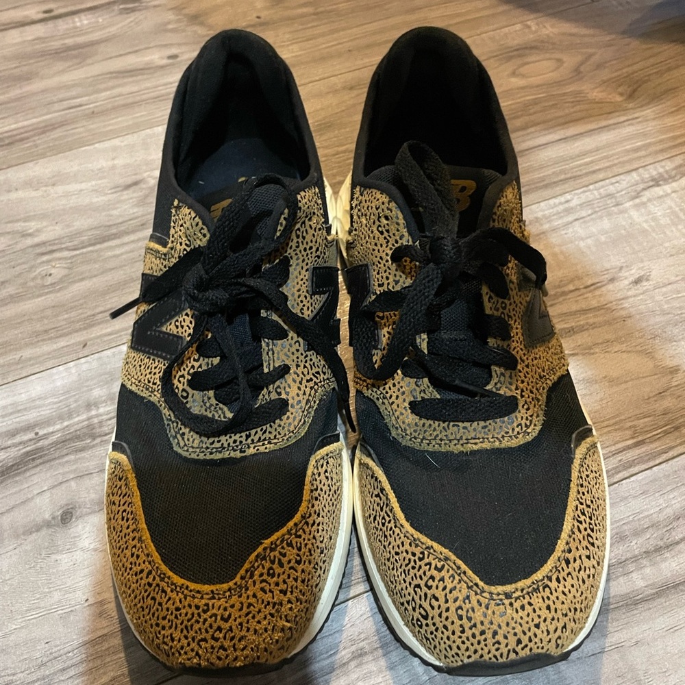 New Balance Black and Tan Sneakers
